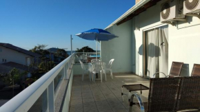 Triplex 200m², WiFi, Netflix, Ar condionado, pertinho da praia e Beto Carrero